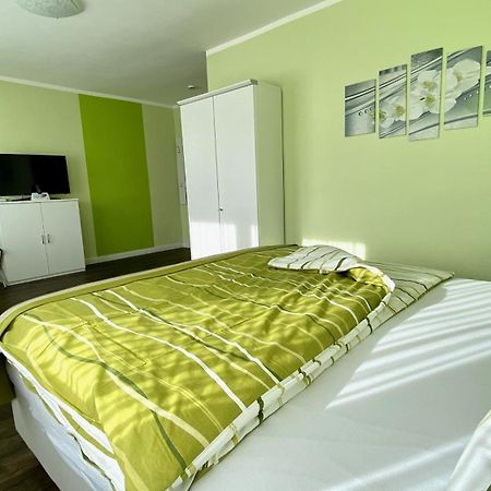 Pension Rüssel-Pub Sangerhausen Bagian luar foto